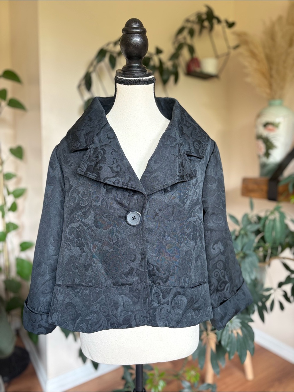 Vintage Allison Taylor Black Jacquard Cropped Jacket